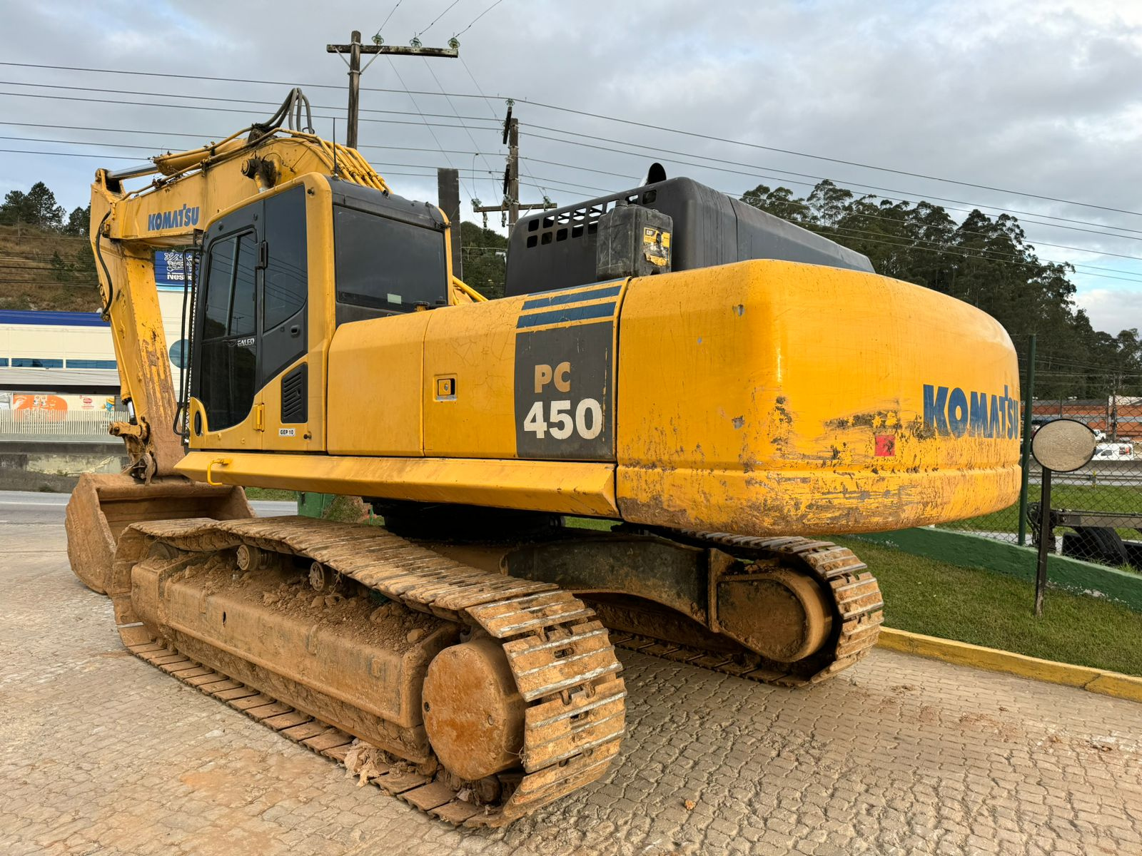 ESCAVADEIRA HIDRAULICA MARCA KOMATSU MODELO PC450