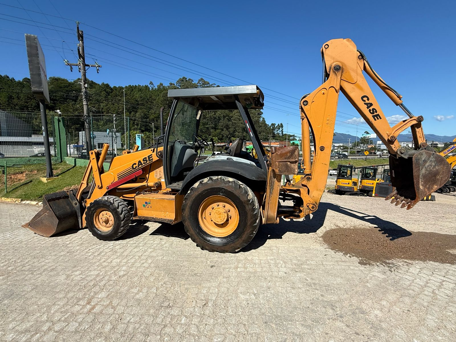 RETROESCAVADEIRA CASE MODELO 580M 4x2 