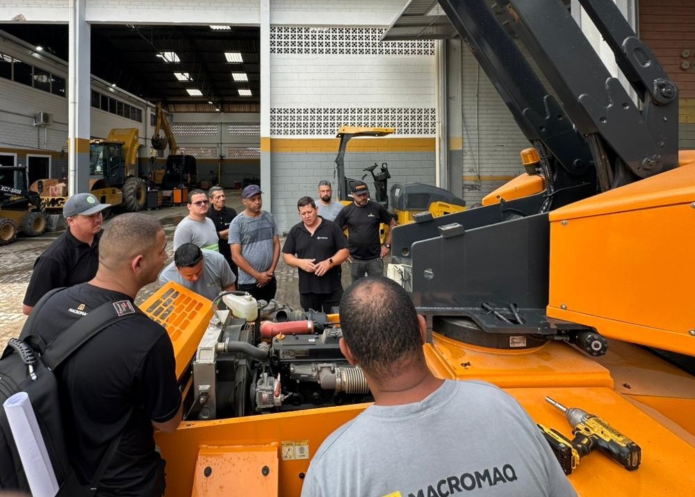 Macromaq realiza treinamento técnico sobre diagnósticos e falhas em plataformas Tesoura XEN/XENS e Articulada GTHZ da Hangcha